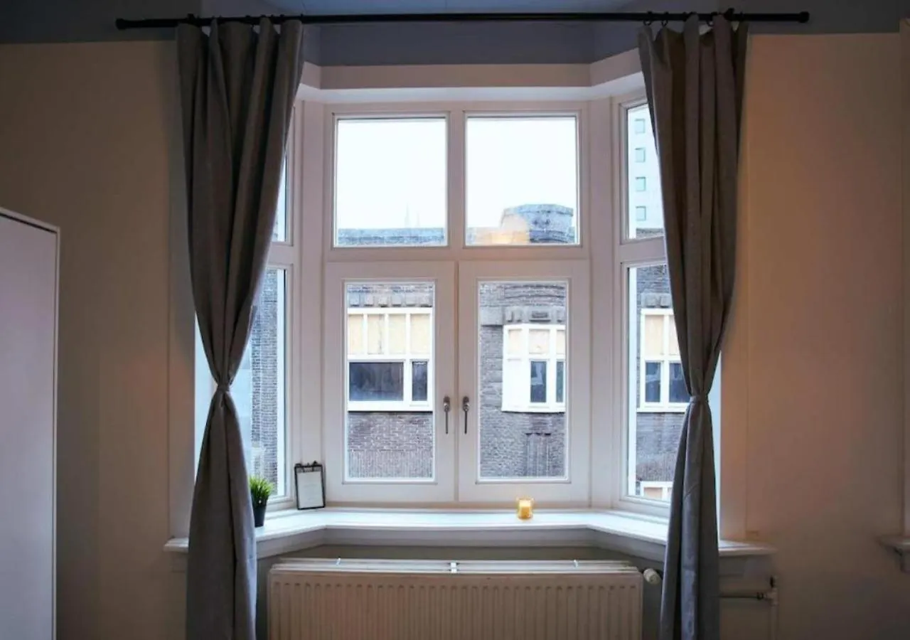 City Suite 3 Eindhoven 0*,